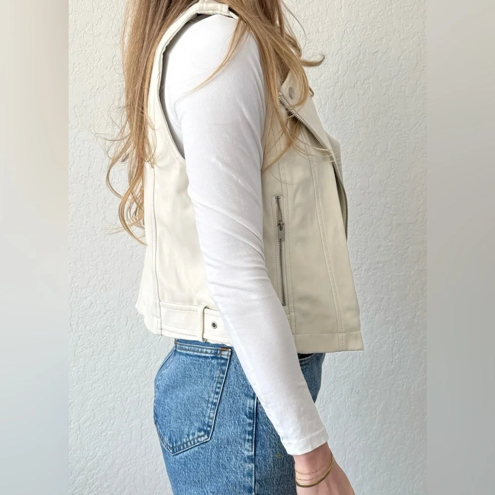 Anthropologie White Faux Leather Moto Vest – Size Small - Picture 4 of 8
